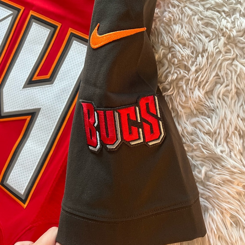 Darrelle Revis Tampa Bay Buccaneers embroidered Nike jersey - Picture 10 of 11